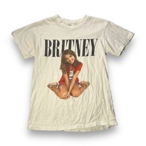 Britney Spears White Graphic Tshirt Size Small - "Jennifer"